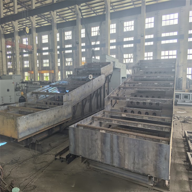 Incinérateur à grille mobile